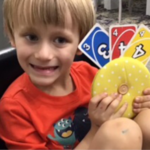 5 Colorful Fabric Card Holders - Picture 5 of 5